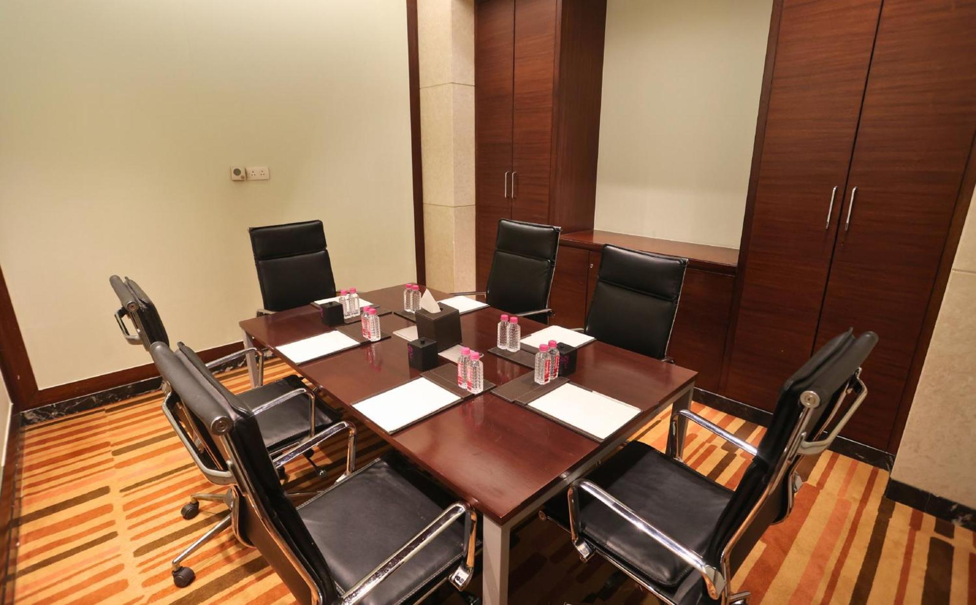 Intercontinental Jaipur Tonk Road By Ihg Hotel Exterior photo